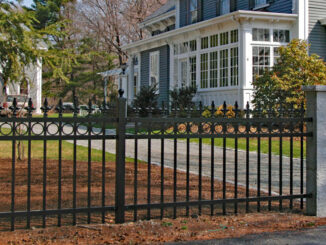 5 Benefits of Installing a Fence Around Your Leeds Home